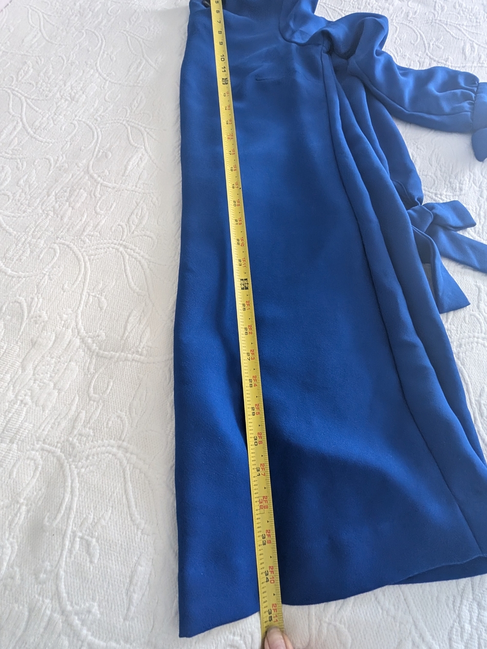 EUC Banana Republic Royal Blue Sheath Dress Sz 0 with ribbons on long sleeves